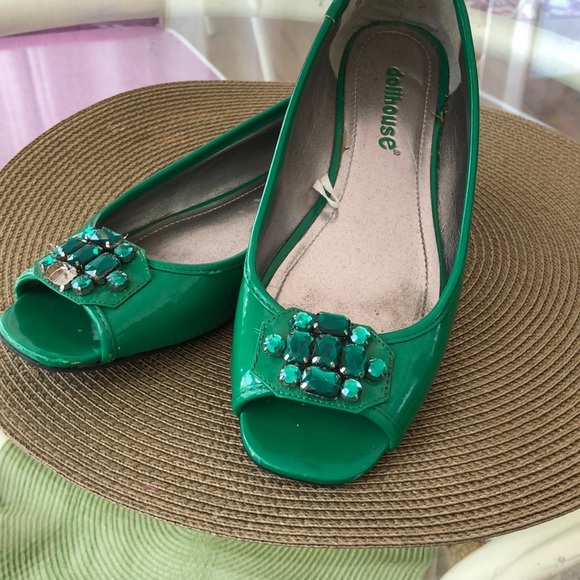 Dollhouse Shoes Ladies Flats Size 7 2 Green Patent Leather Poshmark